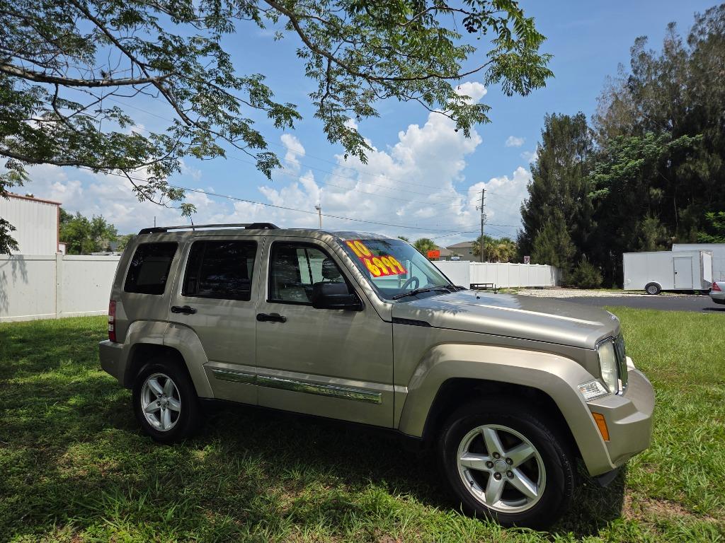 2011 Jeep Liberty - $8,500