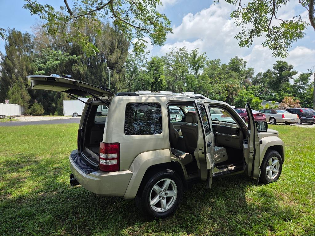 2011 Jeep Liberty - $8,500