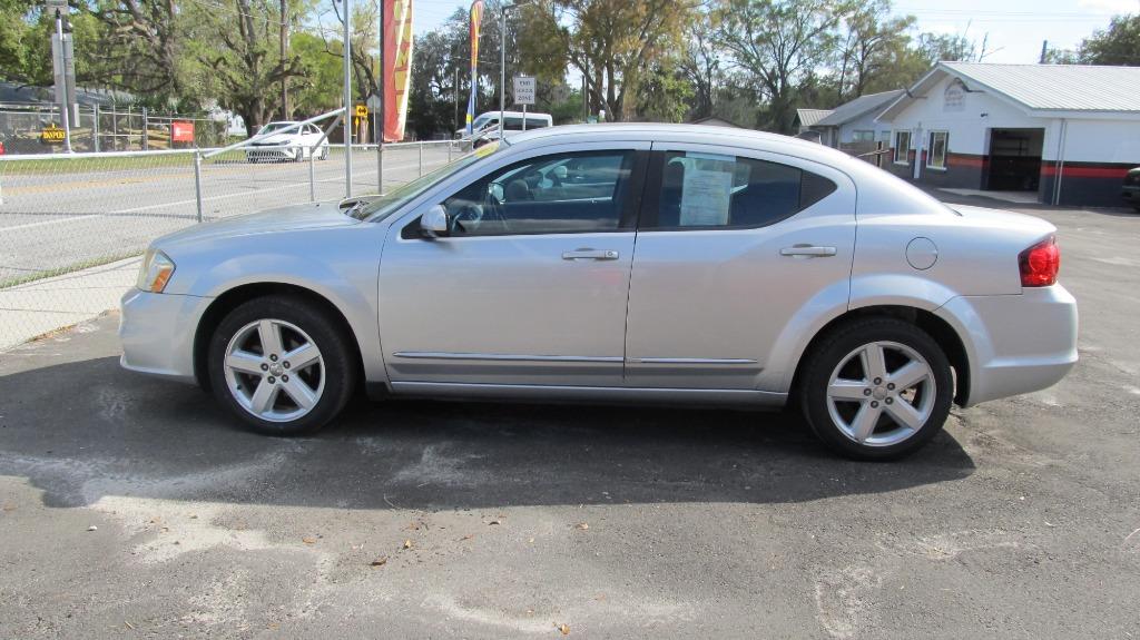 2011 Dodge Avenger Mainstreet photo