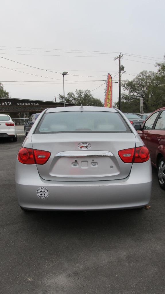 2010 Hyundai Elantra GLS photo
