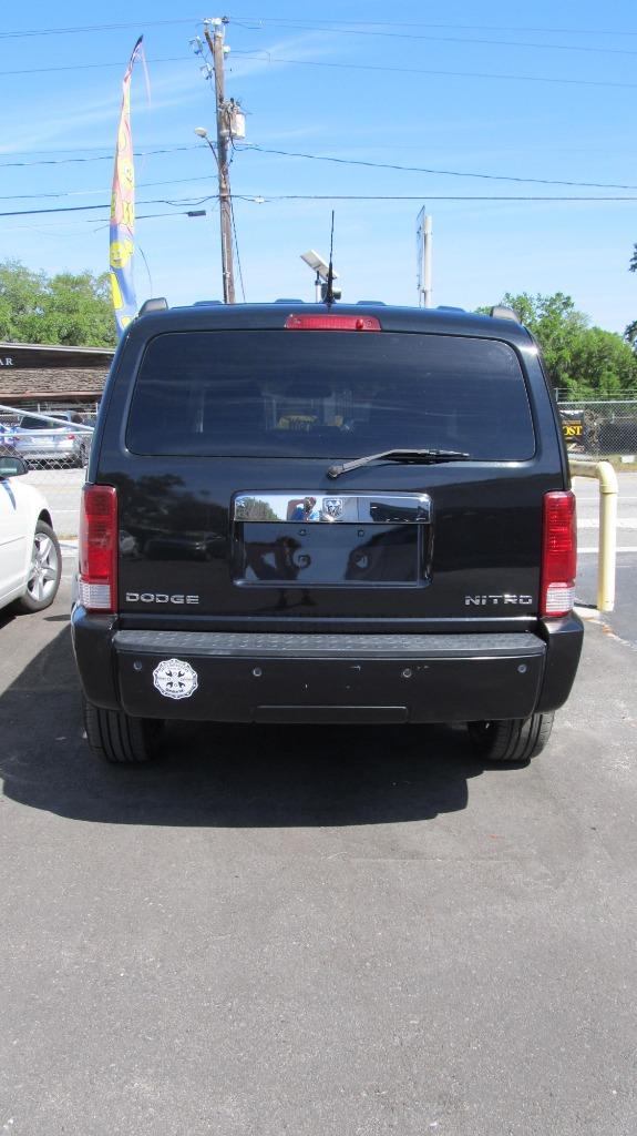2011 Dodge Nitro Detonator photo