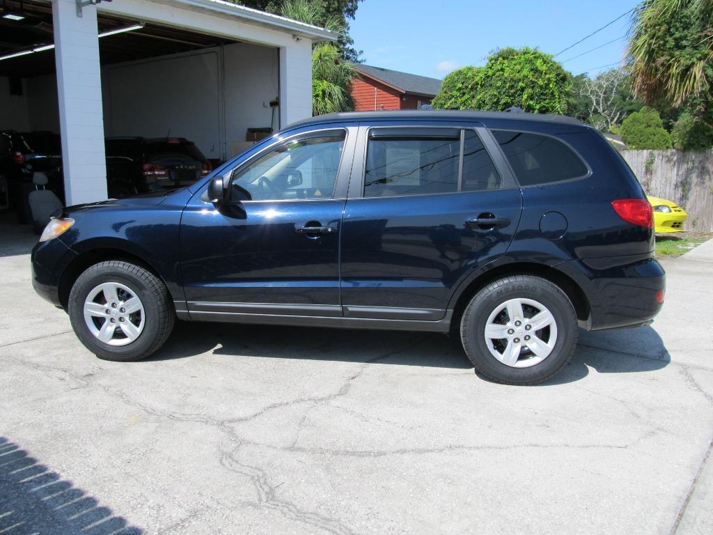 2009 Hyundai Santa Fe GLS photo