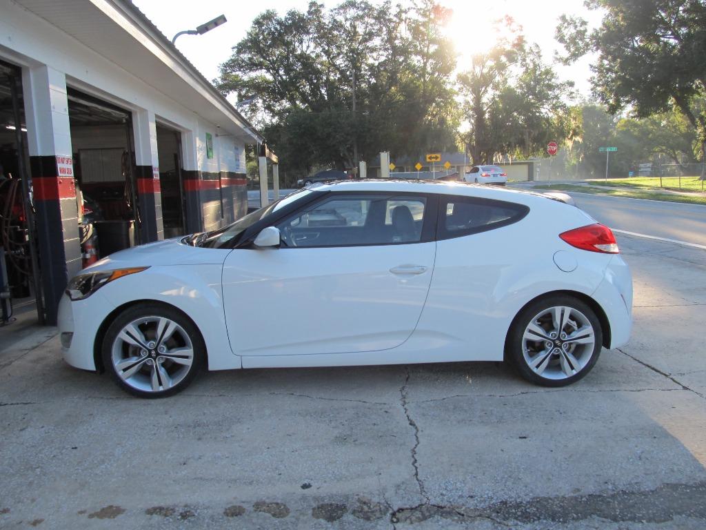 2016 Hyundai Veloster - $5,995