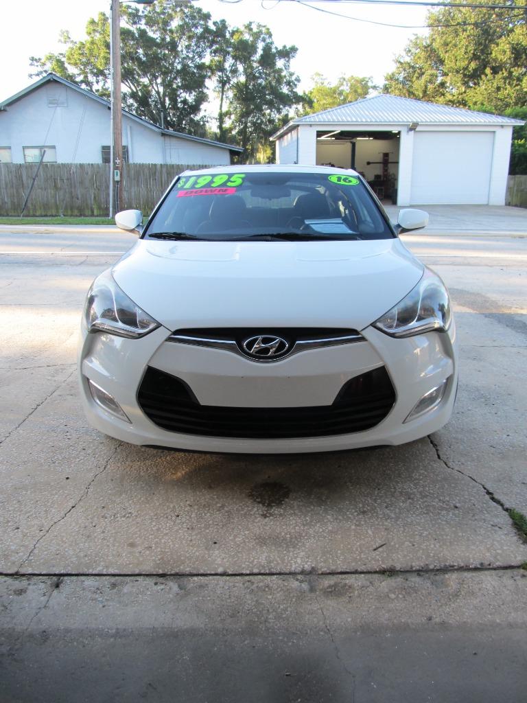 2016 Hyundai Veloster - $5,995