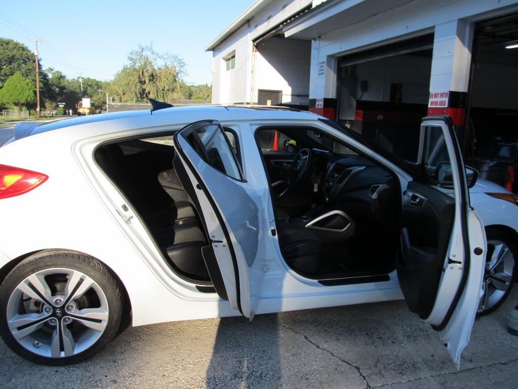 2016 Hyundai Veloster - $5,995