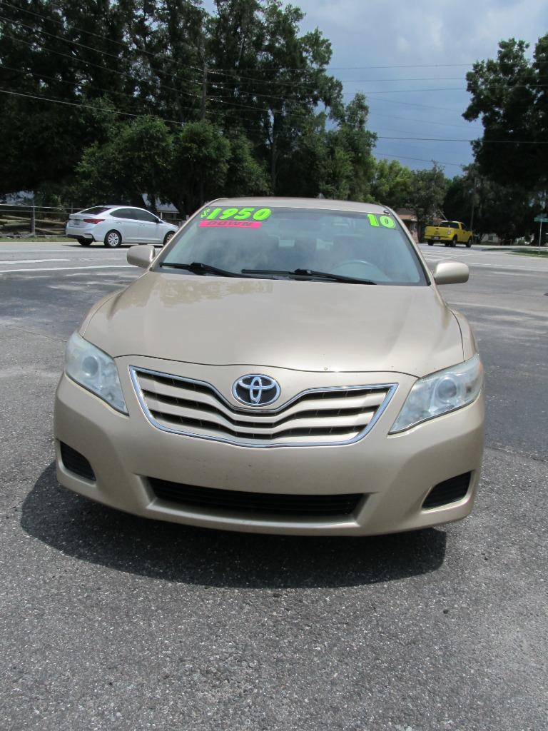 2010 Toyota Camry - $8,995