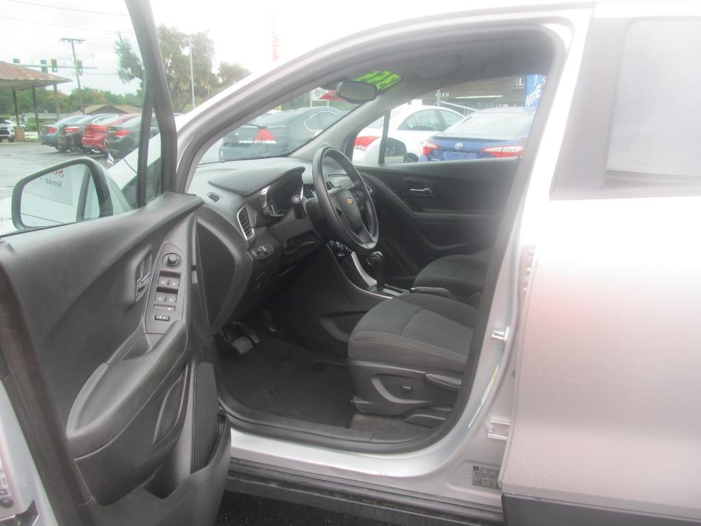 2020 Chevrolet Trax - $11,499