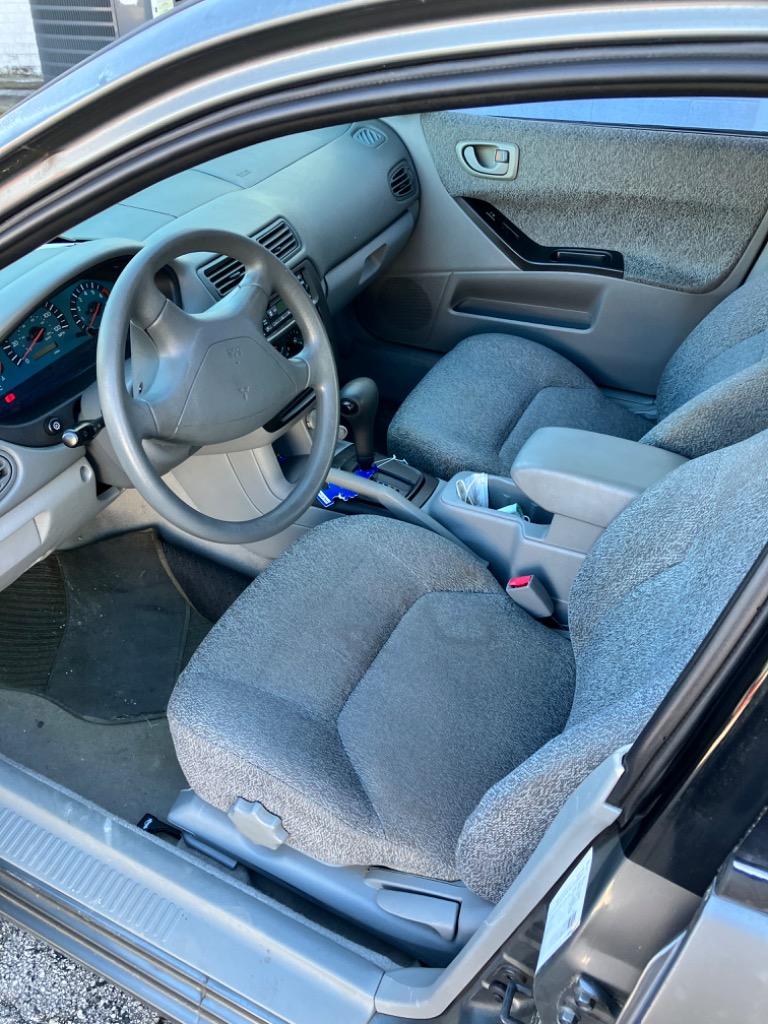 2003 Mitsubishi Galant DE photo