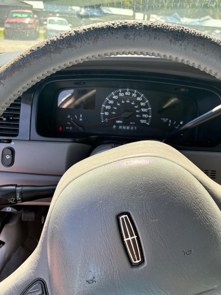 2001 Lincoln Town Car - $5,495