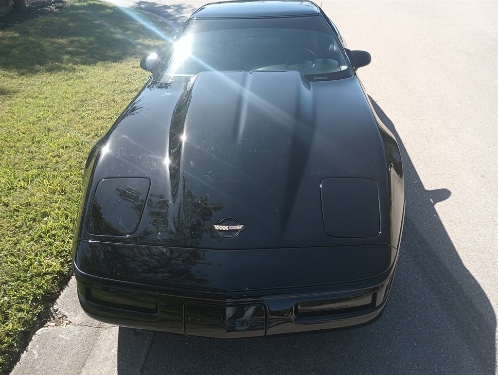 1990 Chevrolet Corvette - $19,900