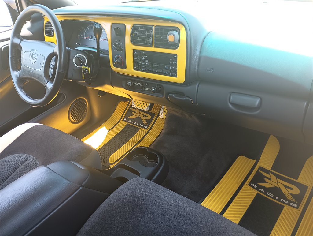1999 Dodge Dakota R/T Sport photo