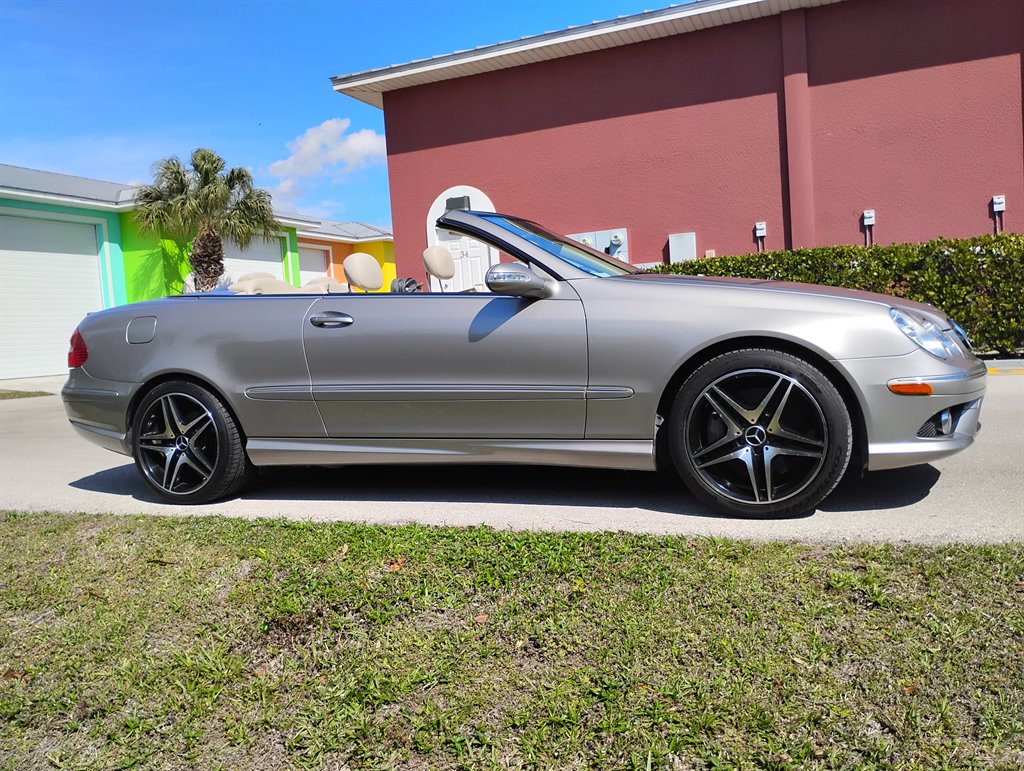 2006 Mercedes-Benz CLK-Class
