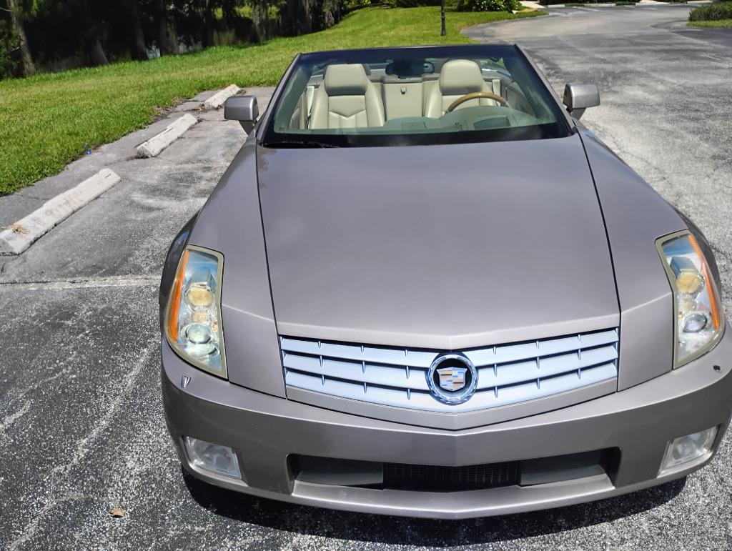 2005 Cadillac XLR