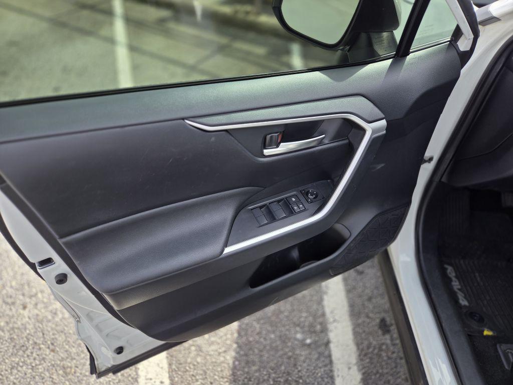 2019 Toyota RAV4 - $24,999