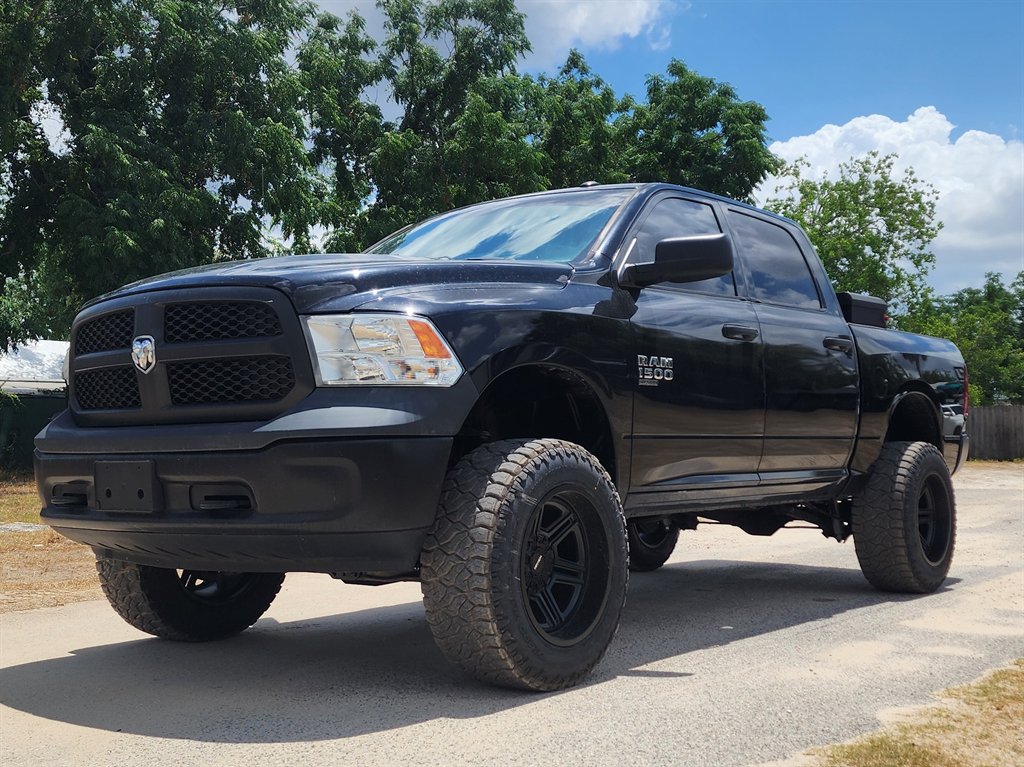 2019 RAM 1500 DS Tradesman photo