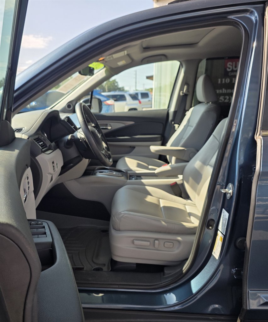 2021 Honda Pilot SE photo