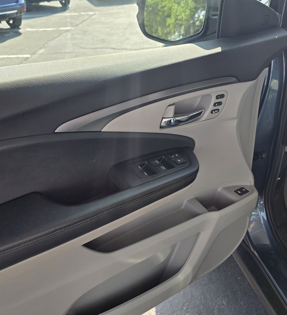 2021 Honda Pilot SE photo