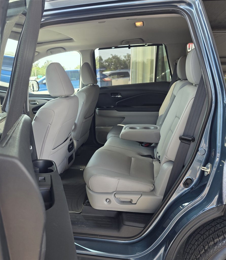 2021 Honda Pilot SE photo