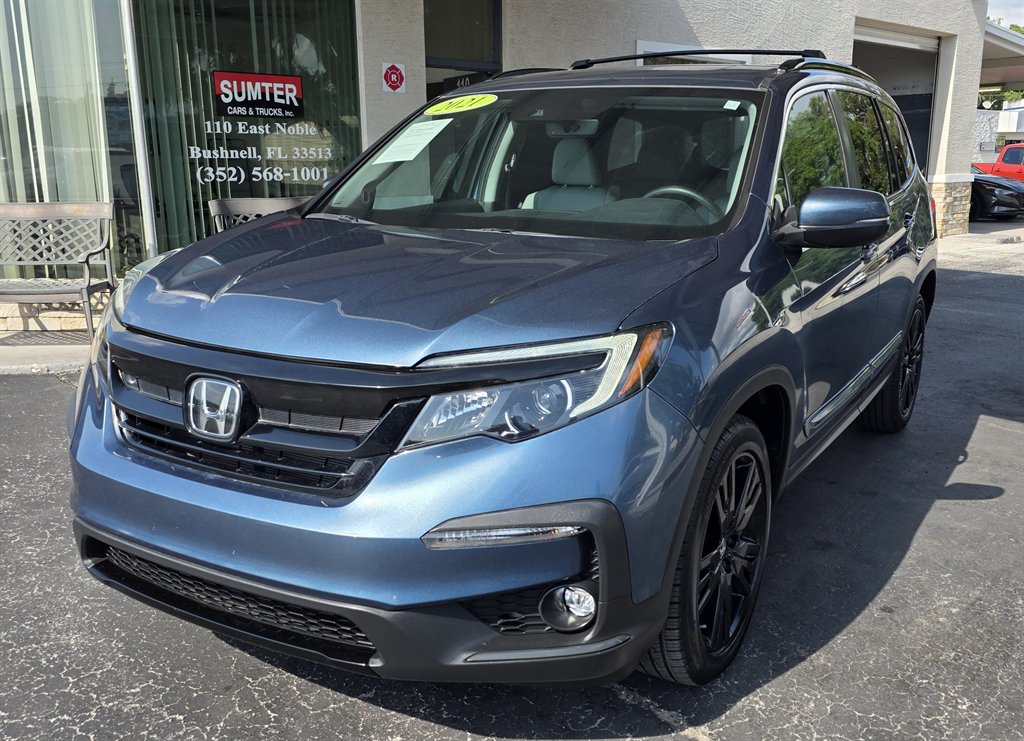 The 2021 Honda Pilot SE photos