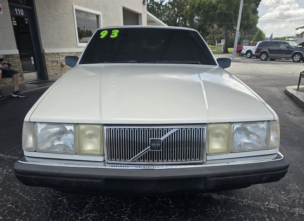 1993 Volvo 960 - $5,143