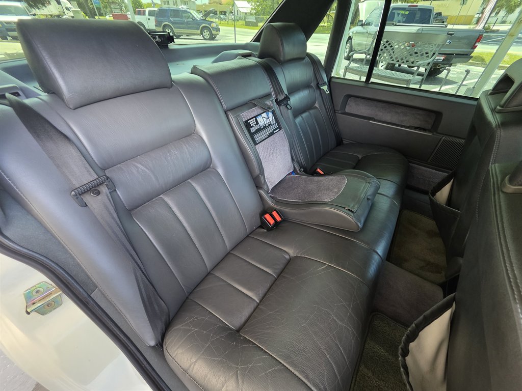 1993 Volvo 960 - $5,143
