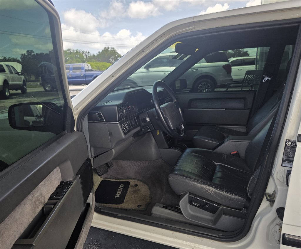 1993 Volvo 960 - $5,143