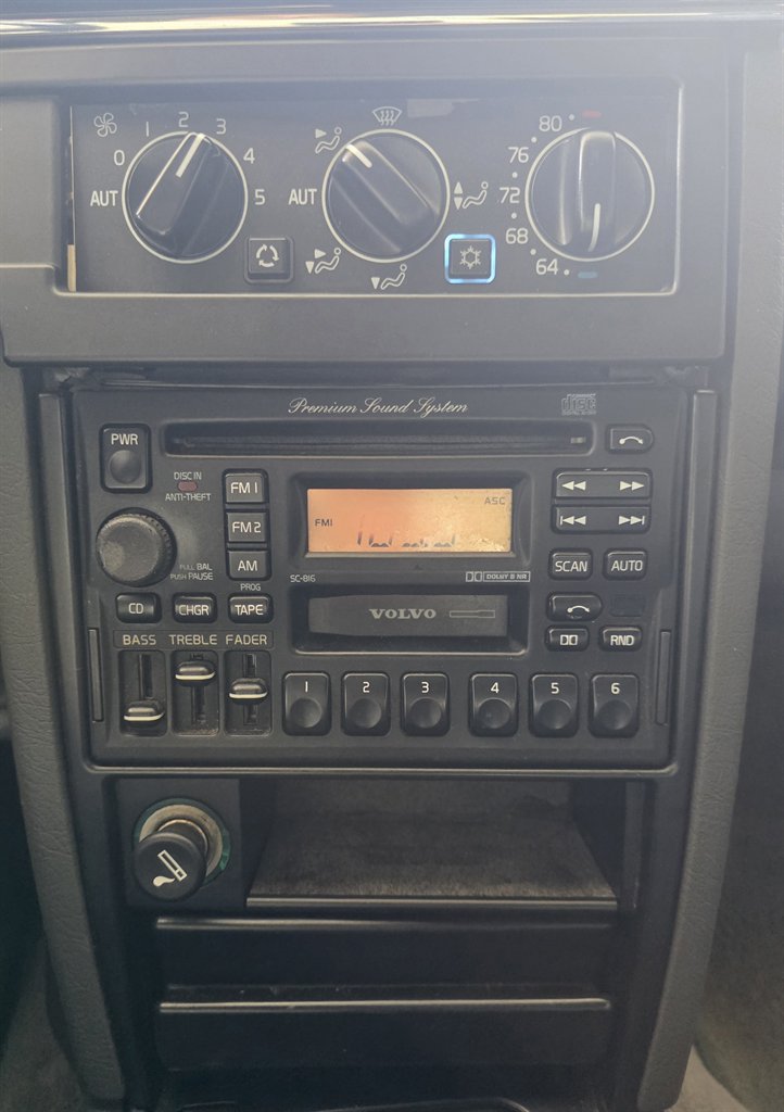 1993 Volvo 960 - $5,143