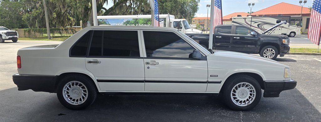 1993 Volvo 960 - $5,143
