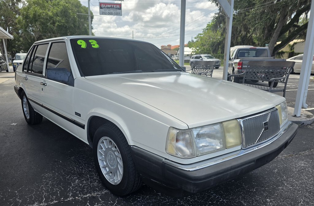 1993 Volvo 960 - $5,143