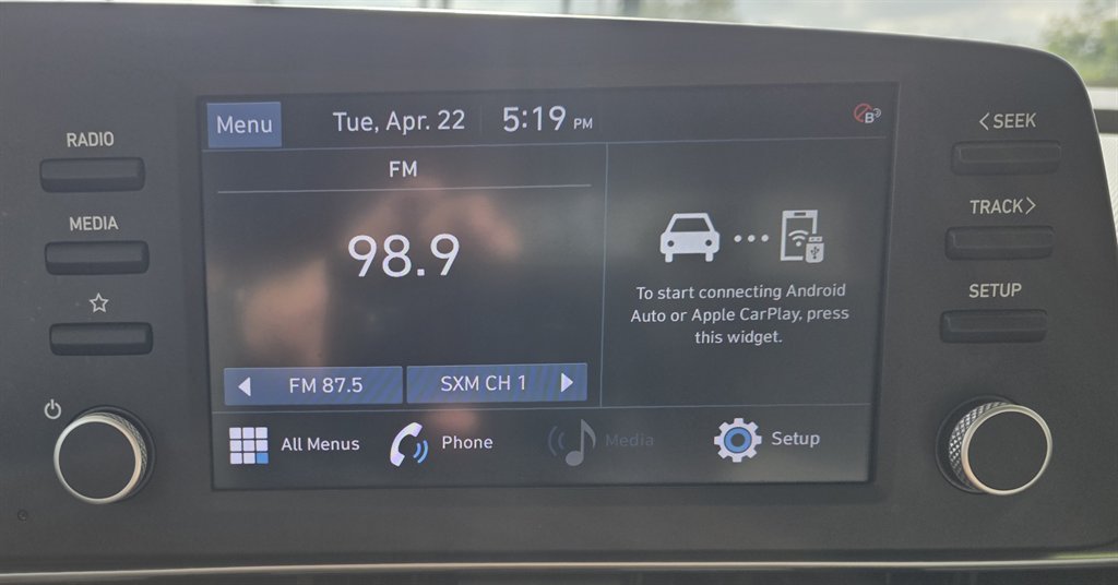2022 Hyundai Elantra SEL photo
