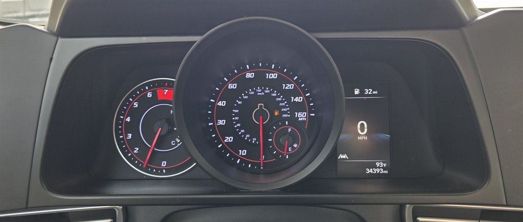 2022 Hyundai Elantra SEL photo