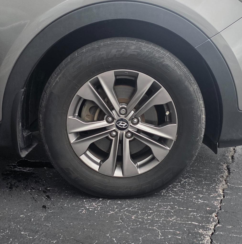 2013 Hyundai Santa Fe Sport - $7,990
