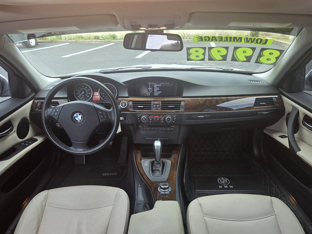 2011 BMW 328i - $10,436