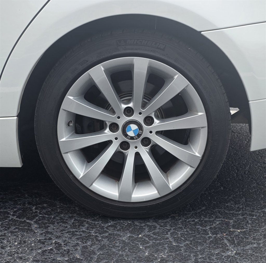 2011 BMW 328i - $10,436