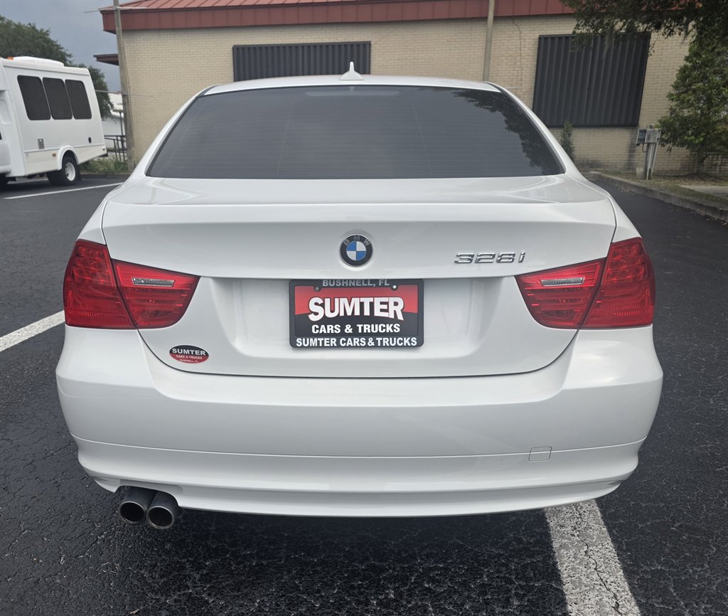 2011 BMW 328i - $10,436
