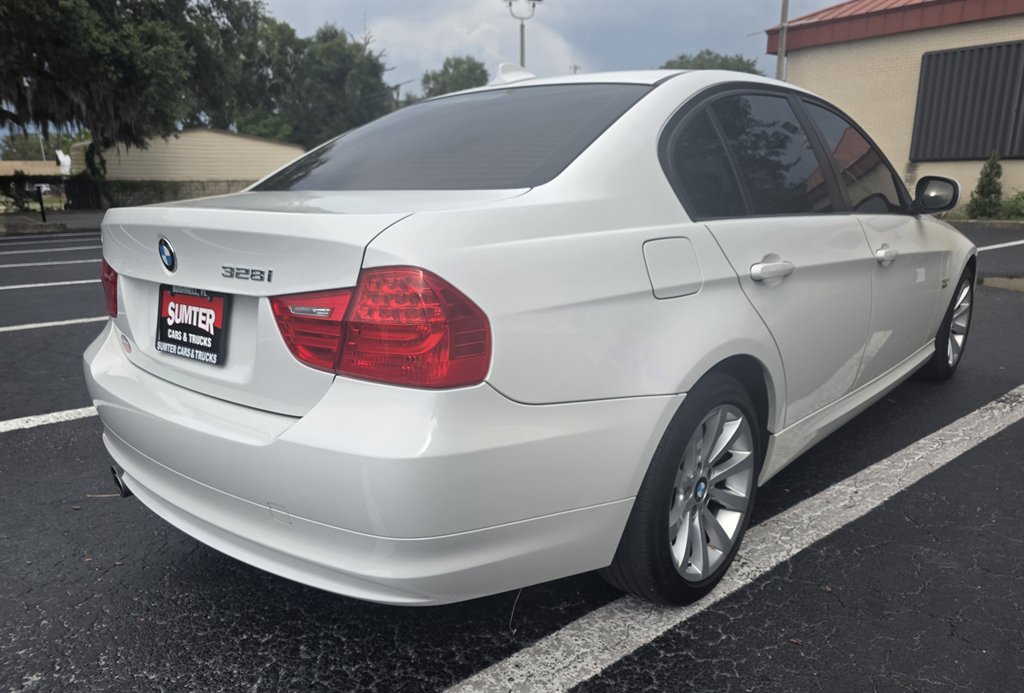 2011 BMW 328i - $10,436