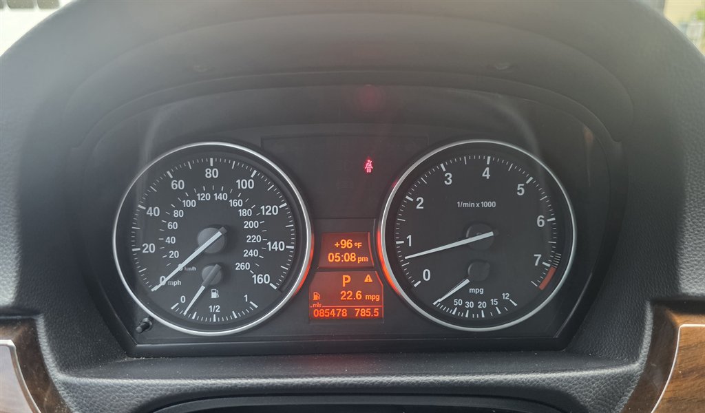 2011 BMW 328i - $10,436