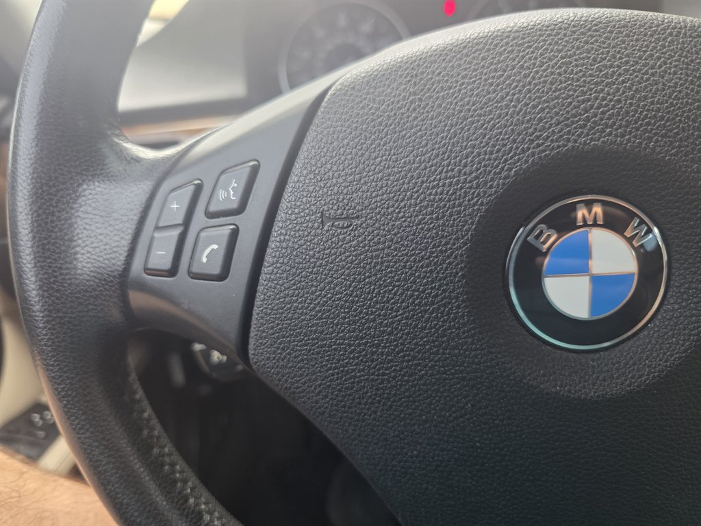 2011 BMW 328i - $10,436