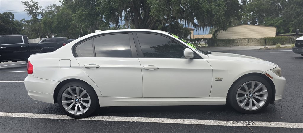 2011 BMW 328i - $10,436