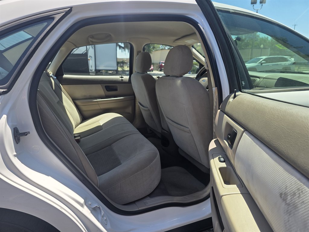 2007 Ford Taurus - $8,918