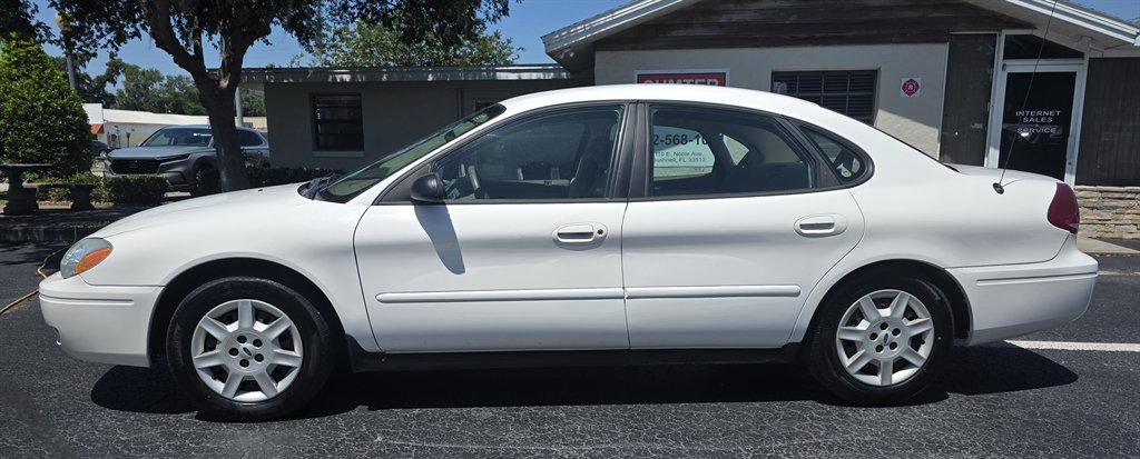 2007 Ford Taurus - $8,918