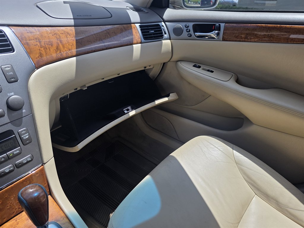 2006 Lexus ES - $13,436
