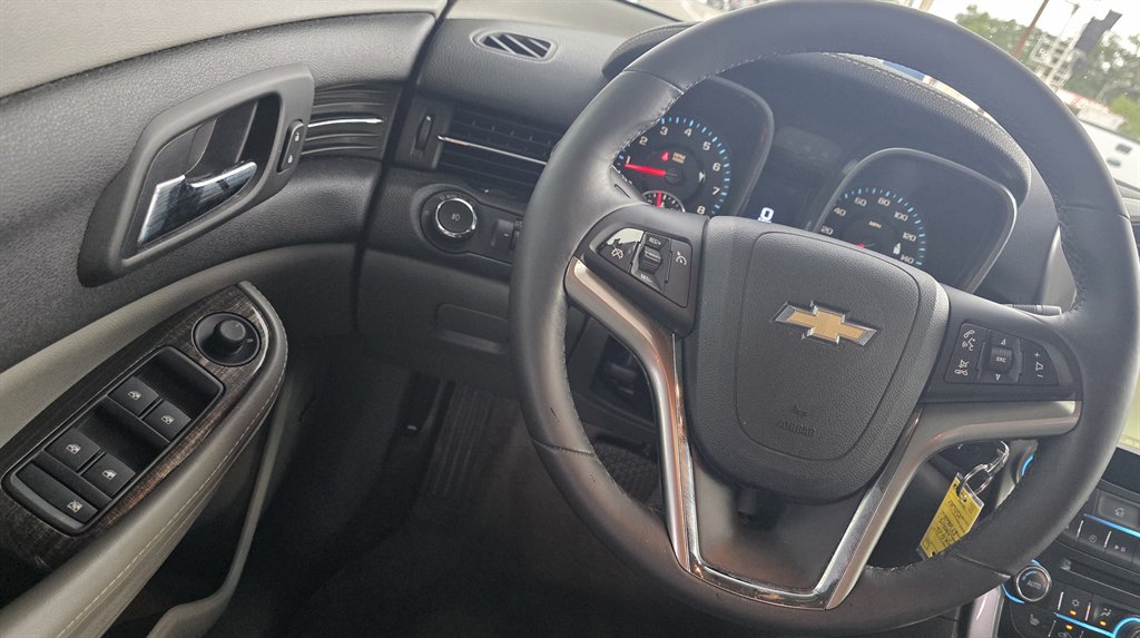 2015 Chevrolet Malibu - $14,418
