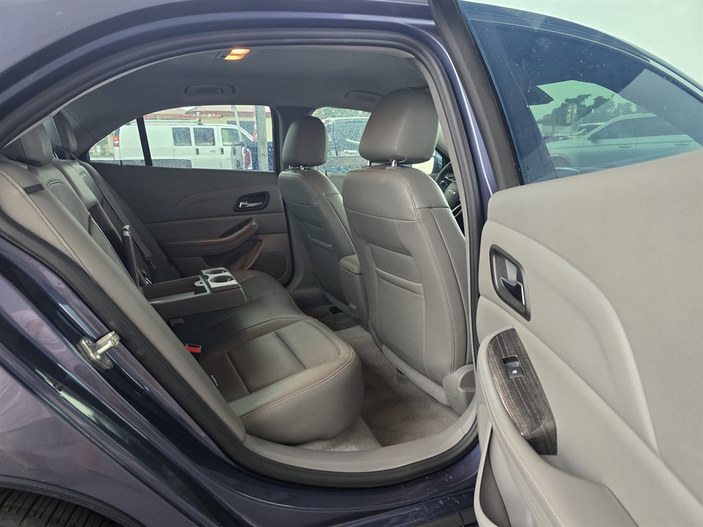 2015 Chevrolet Malibu - $14,418