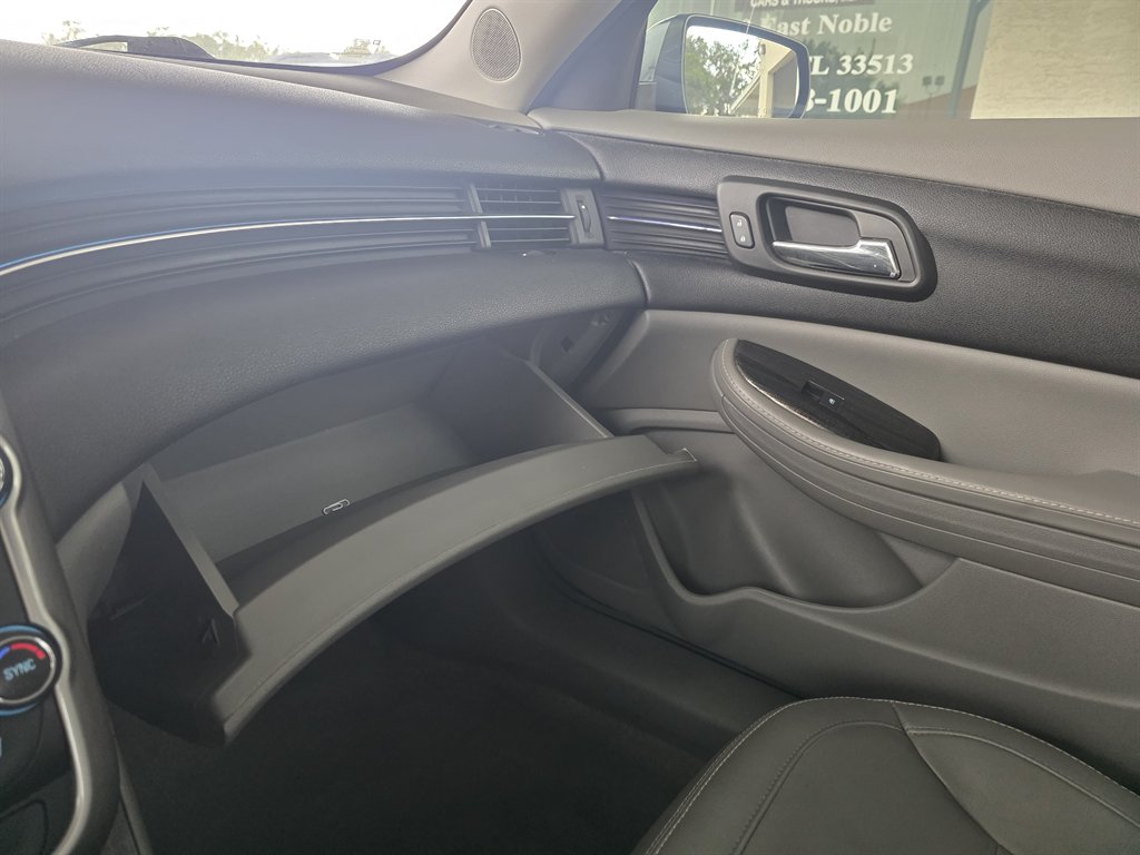2015 Chevrolet Malibu - $14,418