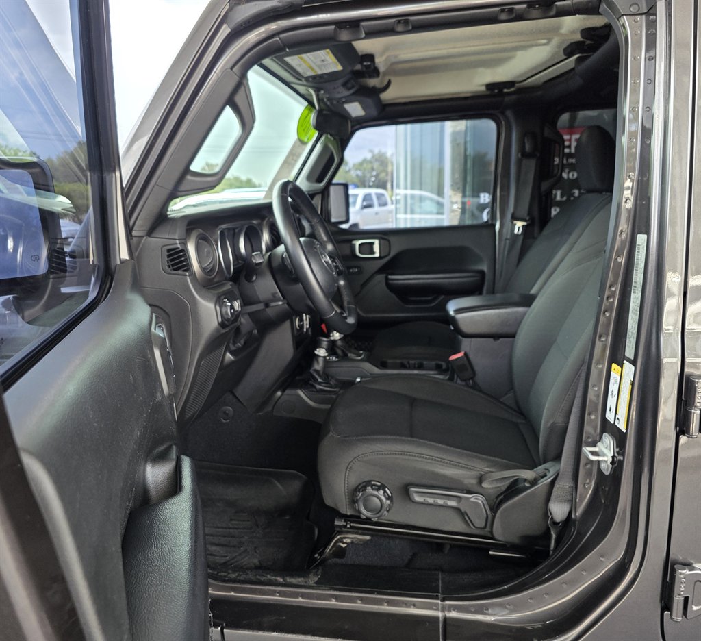 2018 Jeep All-New Wrangler Unlimited Sport 4x4  photo