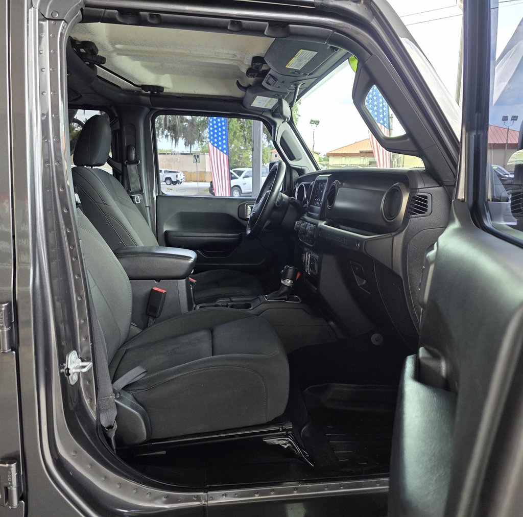 2018 Jeep All-New Wrangler Unlimited Sport 4x4  photo