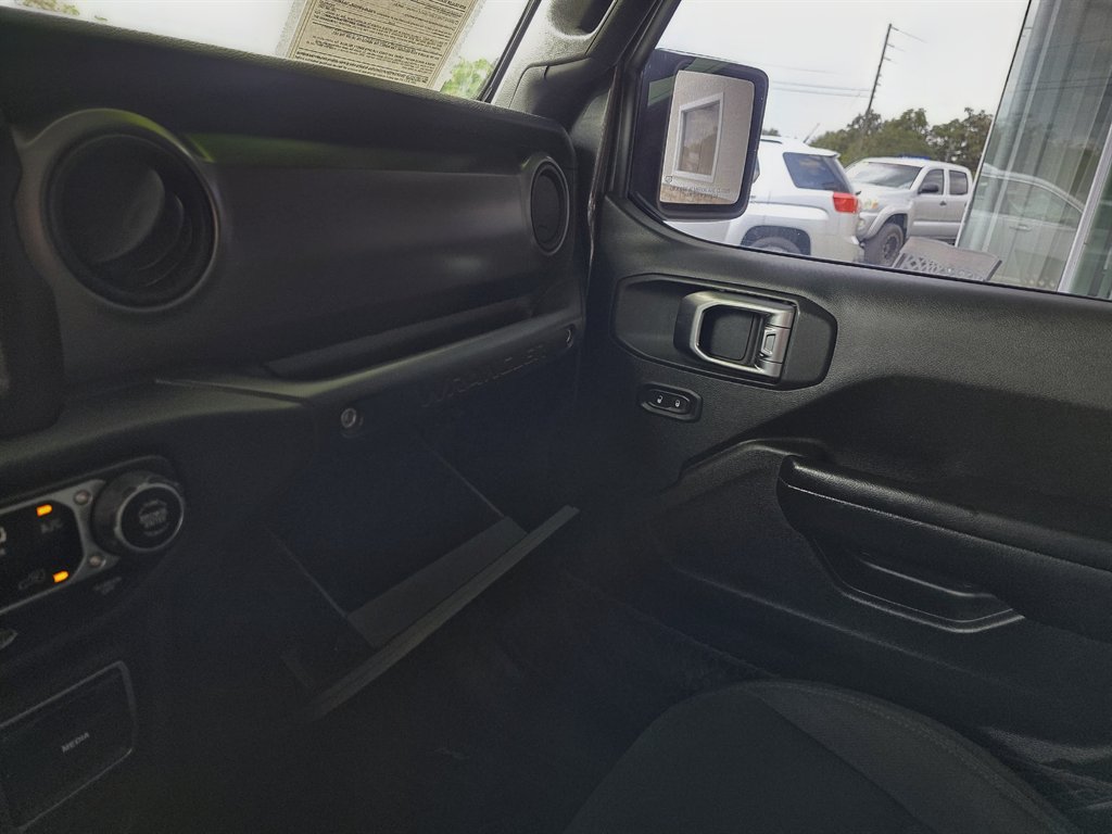 2018 Jeep All-New Wrangler Unlimited Sport 4x4  photo