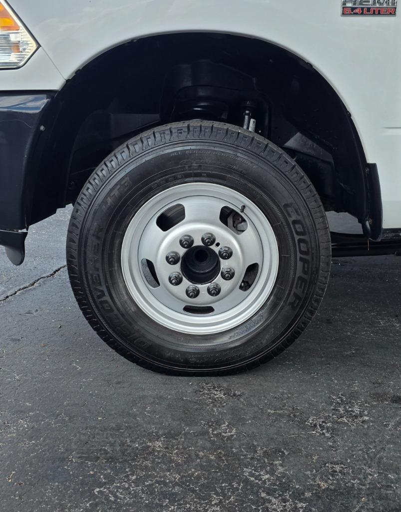 2014 Ram 3500 - $24,280