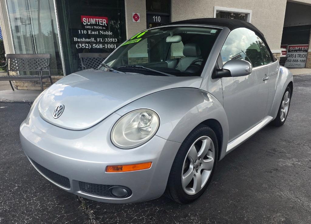 2006 Volkswagen Beetle - $9,370